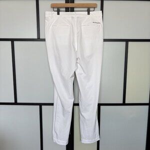 Men's Levelwear Golf Performance Pants Size 34x33 White Preppy